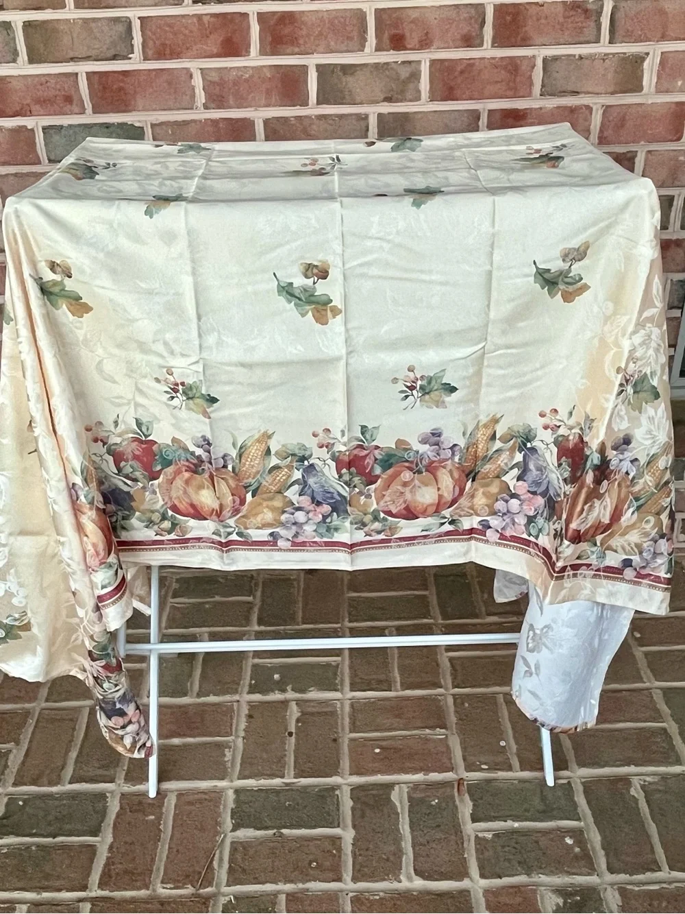 Benson Mills Jubilee Fall Thanksgiving Pumpkin Jacquard Fabric Tablecloth 60x84